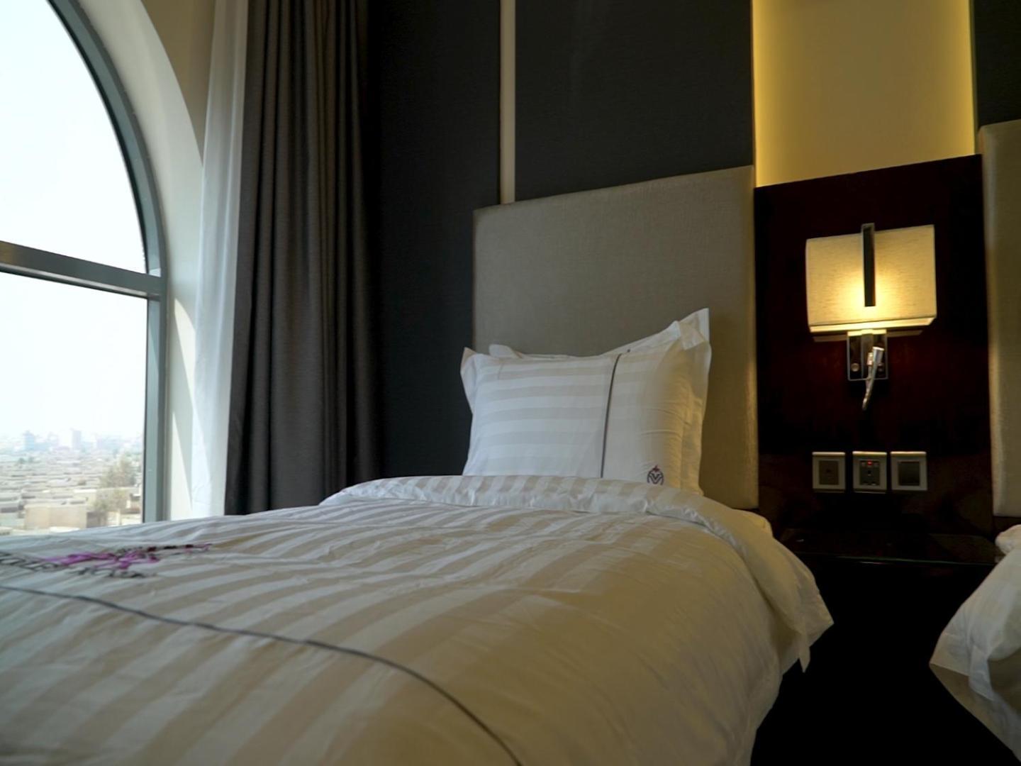 Violet Rose Aprit Hotel Jeddah Exterior photo