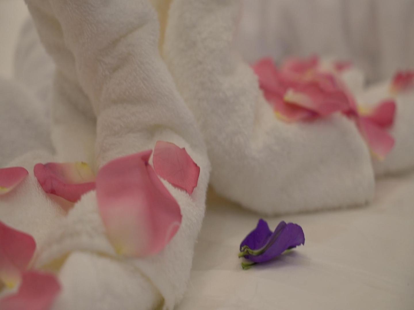 Violet Rose Aprit Hotel Jeddah Exterior photo